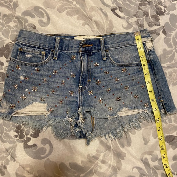Abercrombie and Fitch shorts - Picture 4 of 5
